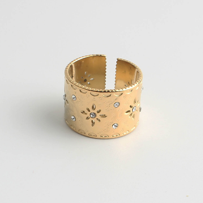 "Asha" Ring Gold- Stainless Steel