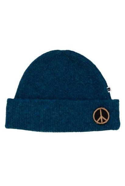 Maed for mini Peace panda knitted beanie | muts