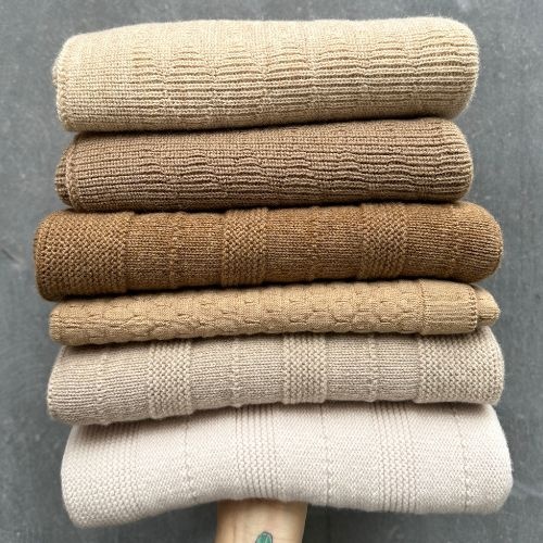 Hvid booties & blankets | Labels for Little Ones