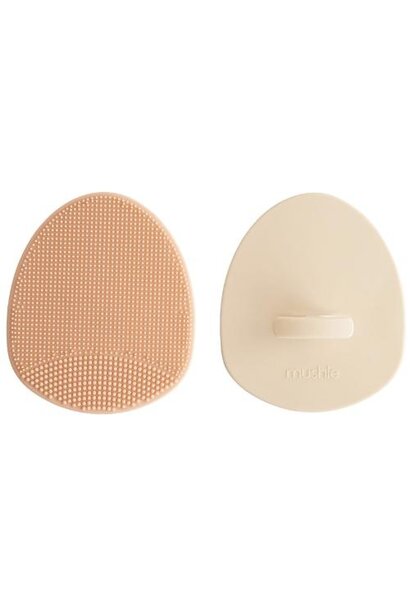 Mushie cradle cap brush blush shifting sand | baby borstel
