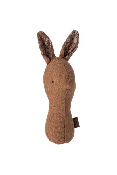 Maileg lullaby friends bunny rattle - chocolate | knuffel rammelaar