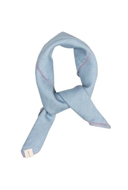 Petit Blush scarf jeans blue | accessoire