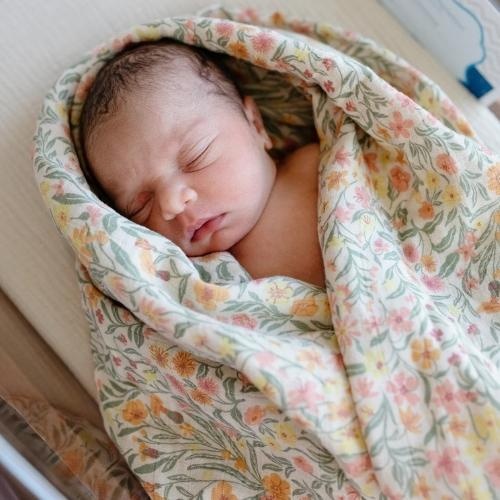 Mushie swaddle pastel blooms | hydrofiele doek-2