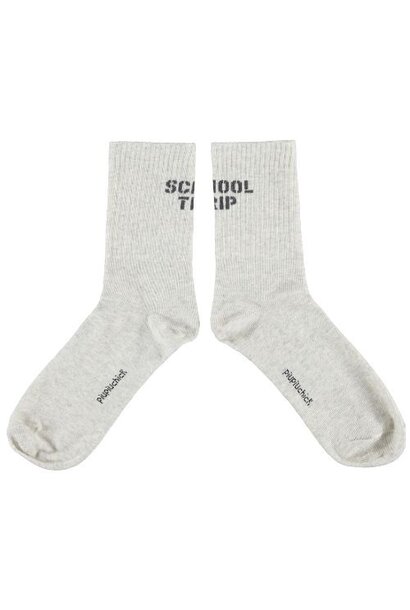 Piupiuchick socks light grey w/ "school trip" - sokken