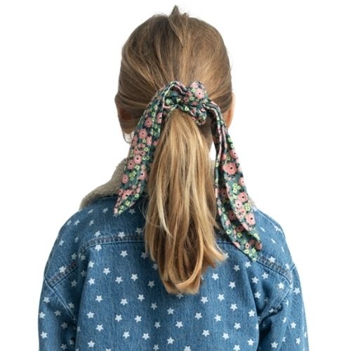 Piupiuchick scrunchie green w/ multicolor flowers-2