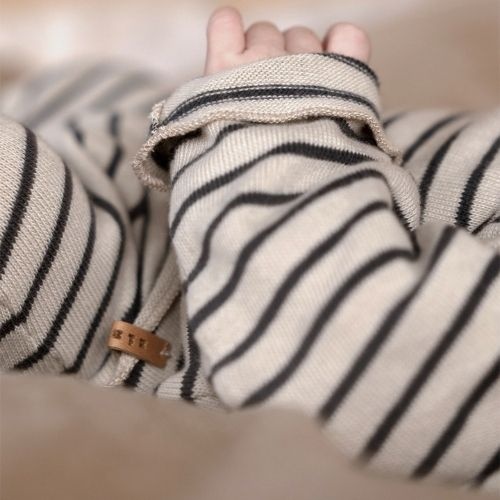 Nixnut sim knit whale stripe-2