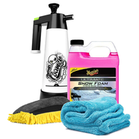 Ultimate SnowFoam set bestaande uit; Meguiars Ulimate SnowFoam 946 ml, Washmitt met drie functie, top kwaliteit droogdoek 50x80 cm 1400 gsm. Kwazar Foamer 2 Ltr