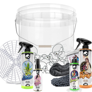 Nuke Guys Nuke Guys Autowas set Skull. Met de nieuwe transparante Skull emmer 5 gall, 500 ml Shampoo, 1000 Ml Velgenreiniger , 1000 ML Vliegenreiniger, 100 Ml Luchtvervrisser, Washmitt en droogdoek 40x40 1400 gsm!