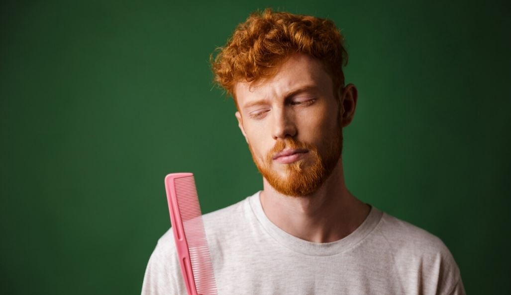Moet ik een kam of borstel gebruiken? Tips voor mannen Moet ik een kam of borstel gebruiken? Tips voor mannen