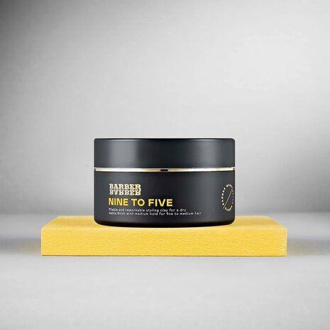 BARBER BARBER producten Nine To Five Medium Hold Styling Clay 100g BARBER BARBER producten Nine To Five Medium Hold Styling Clay 100g