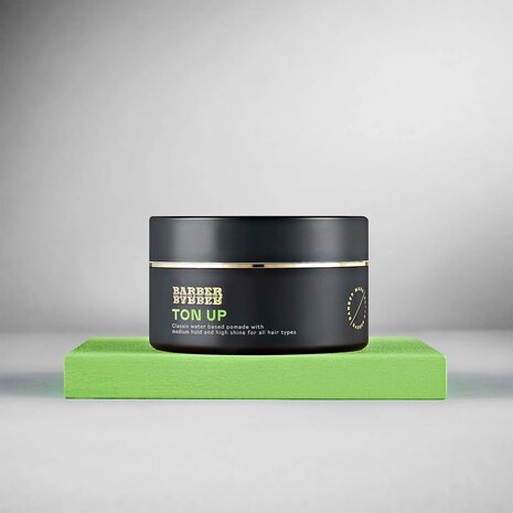 BARBER BARBER producten Ton Up Water-Based Pomade 100g BARBER BARBER producten Ton Up Water-Based Pomade 100g