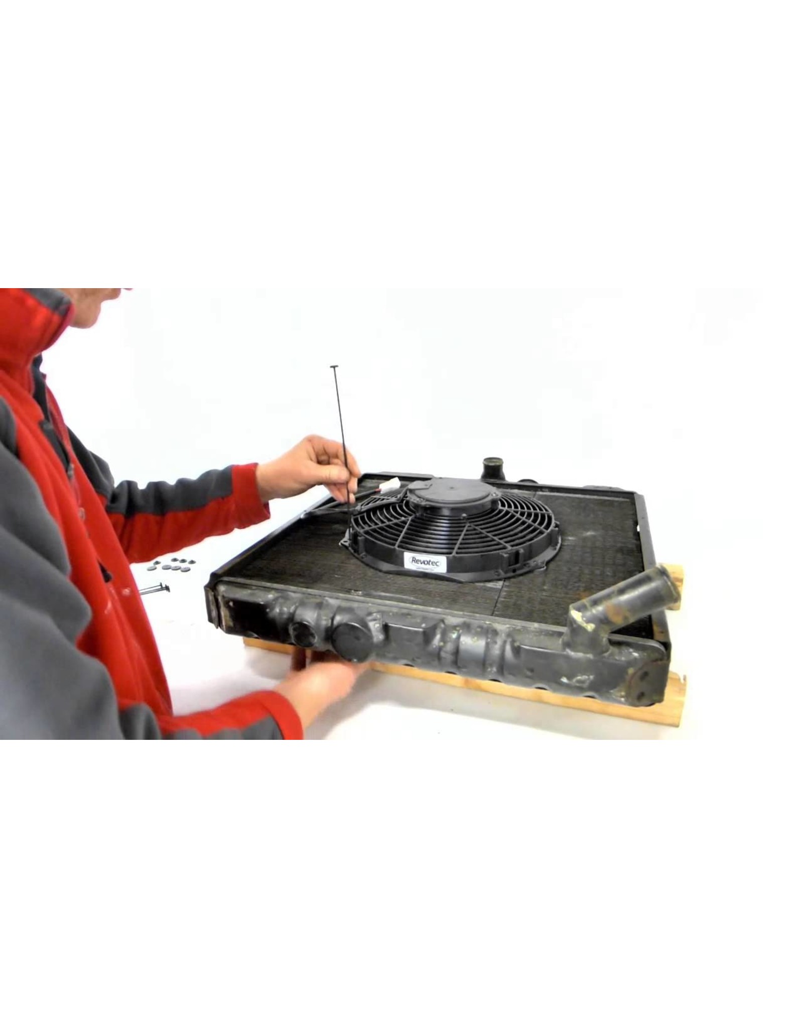 Revotec Mounting set for the cooling fan. REVOTEC