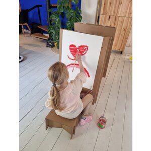 KarTent UK Cardboard kids painting easel with stool