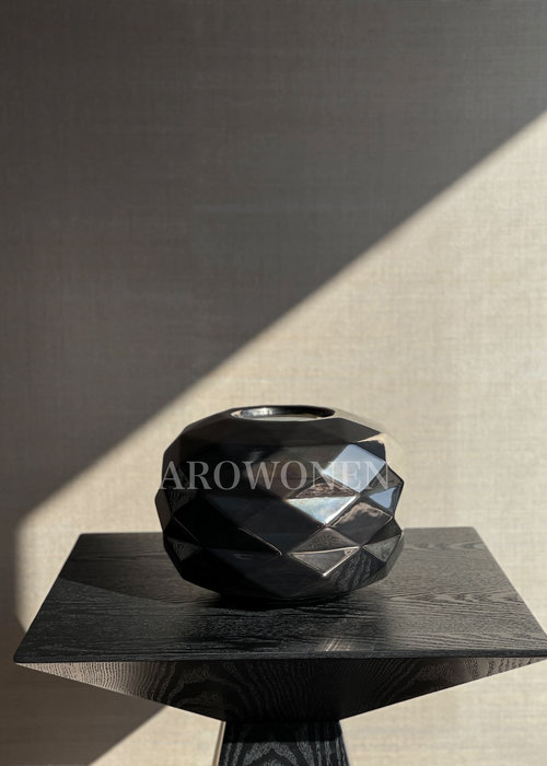 BOSA - Vase - Cut Panciuto - Glossy Dark Platinum