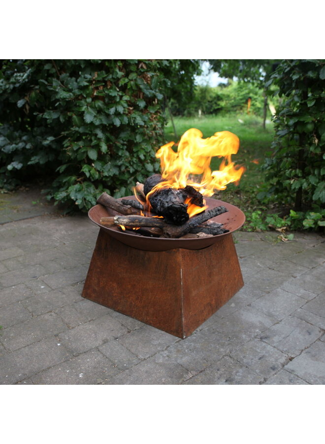 Vuurschaal roest rond