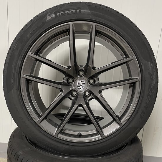 Porsche Macan  20-inch "Macan S" zomerwielenset, Titanium hoogglans