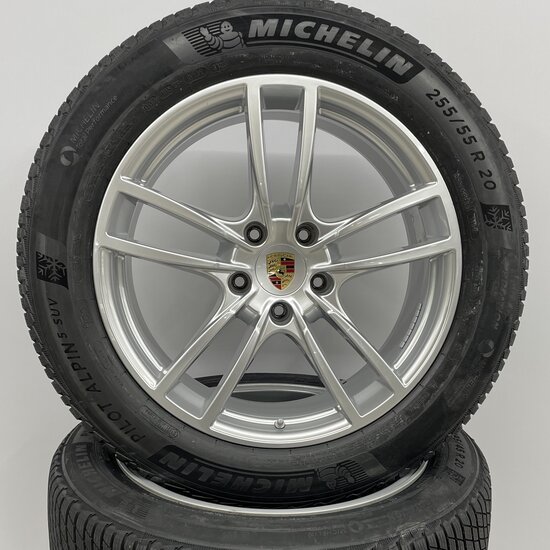 20-inch Cayenne E3-II Sport Design winterwielenset