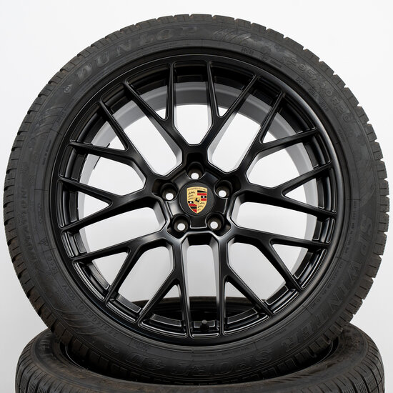 Porsche Macan 20 inch RS Spyder winterwielenset in zijdeglans zwart