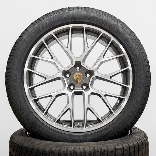 Porsche Macan 20 inch RS Spyder winterwielenset in Bicolor.