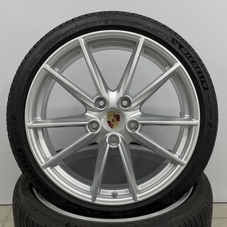 Porsche 992 20/21 inch Carrera S winterwielenset