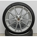 Porsche 992 20/21 inch Carrera S winterwielenset gespoten in zilvergrijs