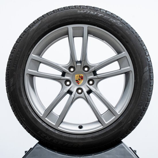 21-inch Cayenne Turbo winterwielenset, Vesuvius grijs gespoten