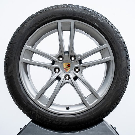 21-inch Cayenne Turbo winterwielenset, Vesuvius grijs gespoten