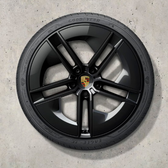 21 inch Taycan Exclusive Design zomerwielenset zwart gespoten (hoogglans) met zwart gespoten aeroblades (hoogglans)