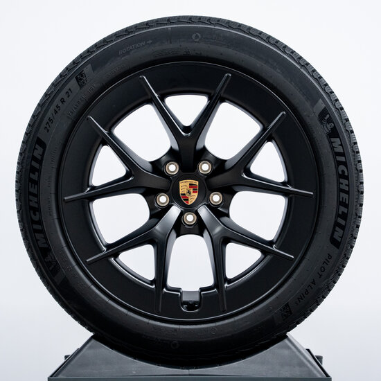 Cayenne E4 Demoset, 21 inch RS Spyder Design complete winterwielenset zwart gespoten (zijdeglans)