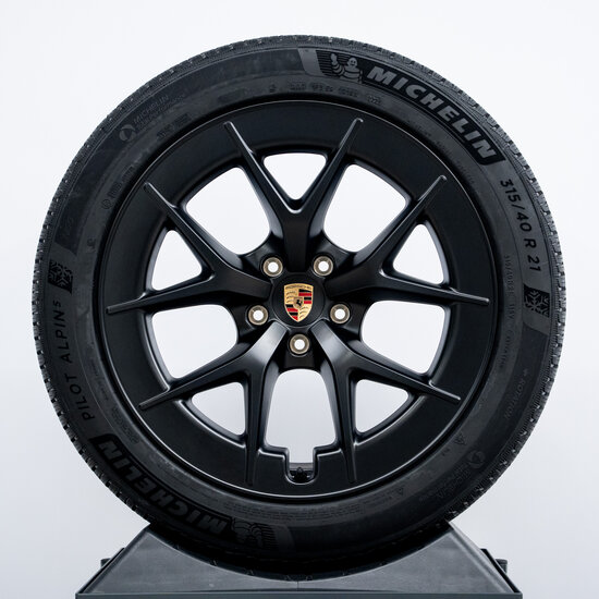 Cayenne E4 Demoset, 21 inch RS Spyder Design complete winterwielenset zwart gespoten (zijdeglans)