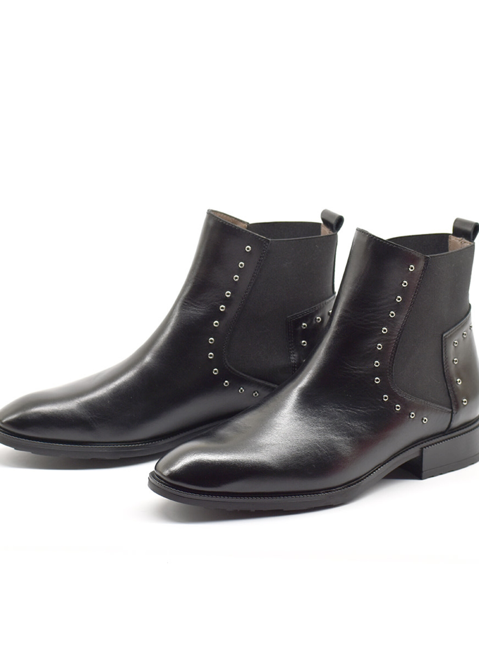 Chelsea Boots mit Nieten Schwarz