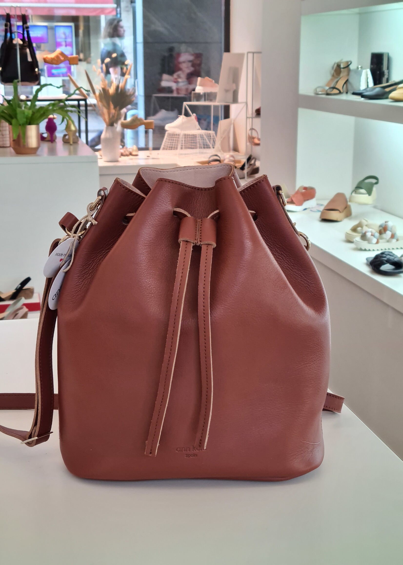 Ann Kurz Saku Beuteltasche Nappa Brown