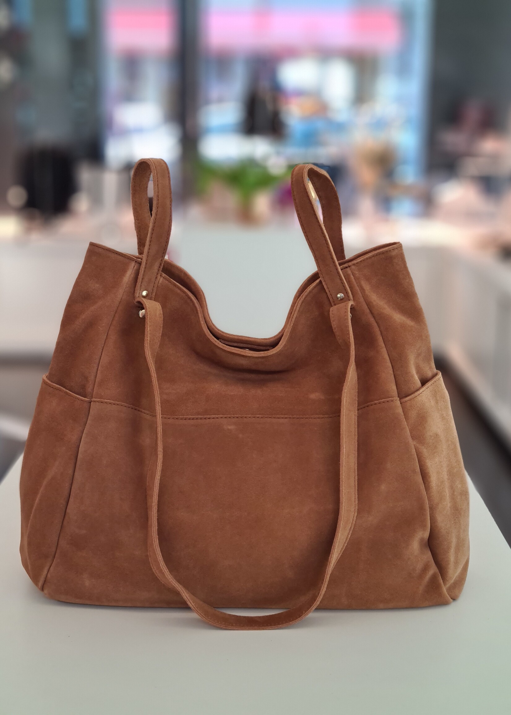 Ann Kurz Shopper Eva Suede Ginger