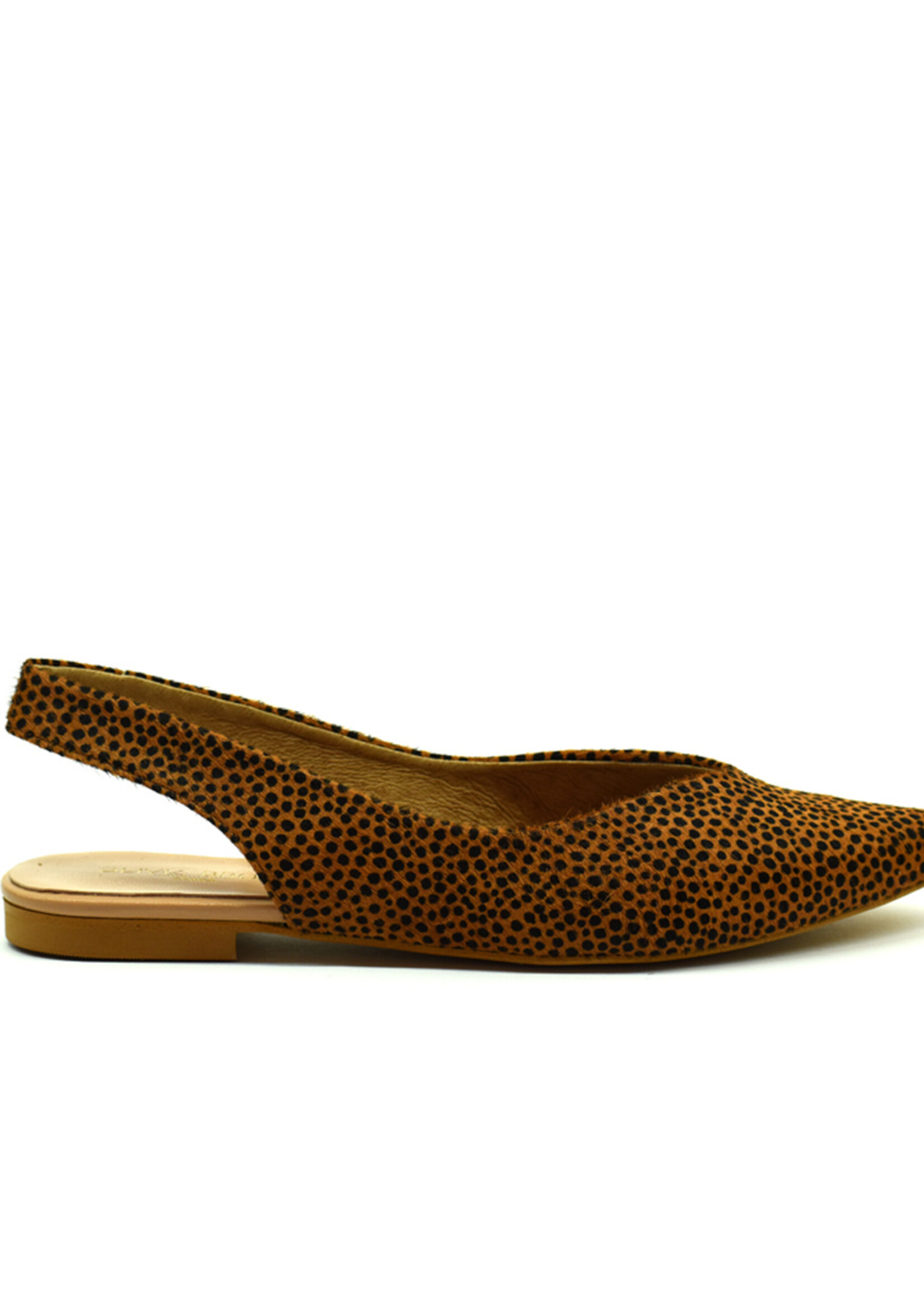 Spitziger Sling Back Animal Print Camel