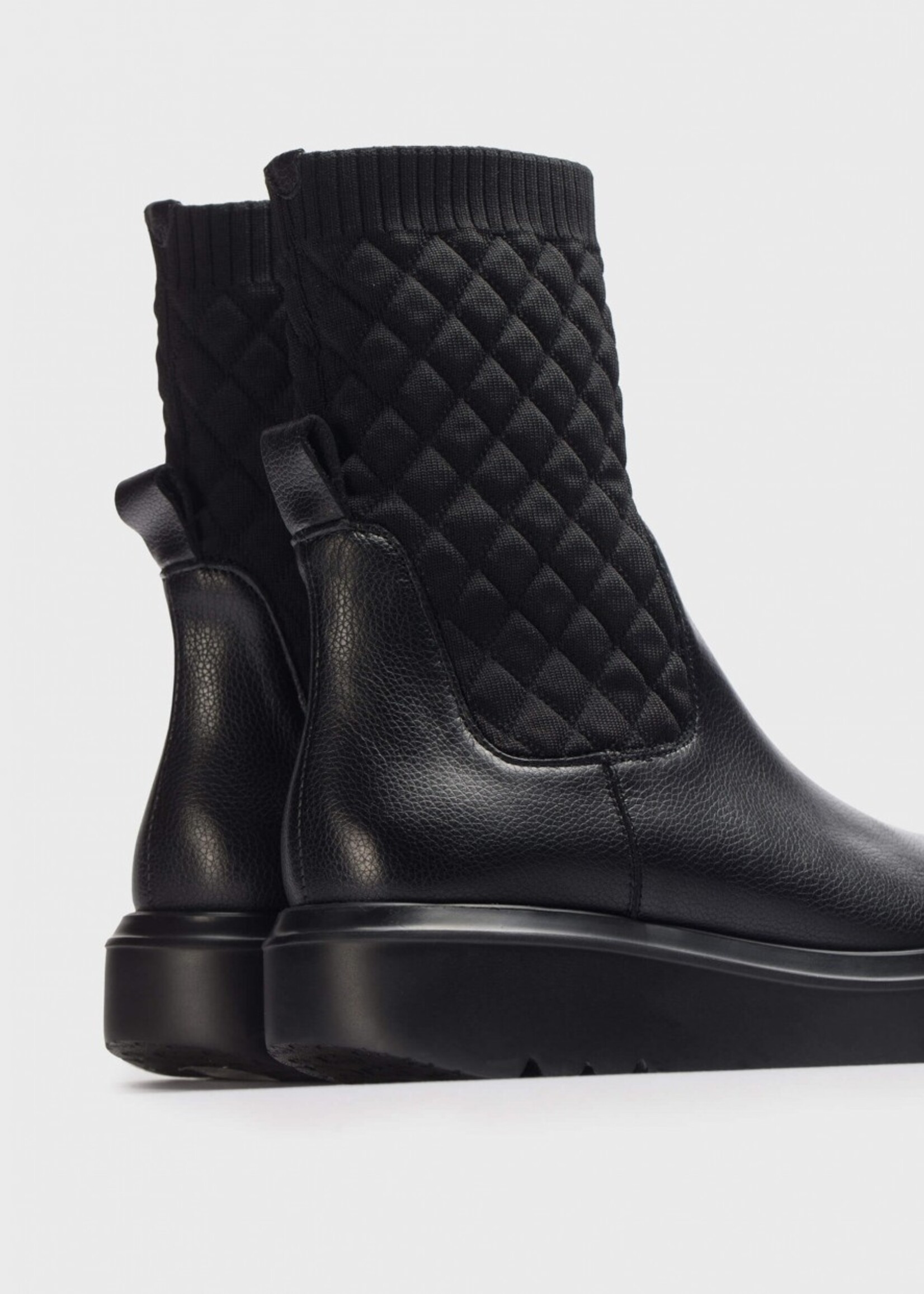 Gesteppte Chelsea Boots Wild Black