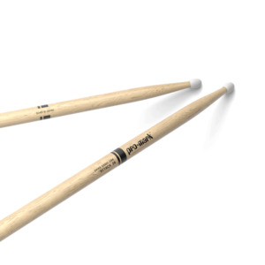 Promark 2B - Classic Attack - Oak - Oval Nylon Tip - PW2BN