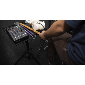 Quiklok Tablet Stand