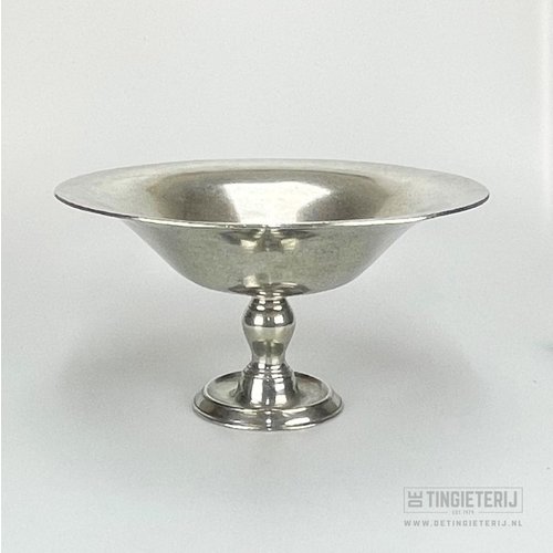 De Tingieterij Fruit bowl on pedestal