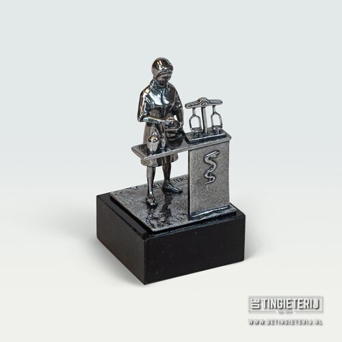 De Tingieterij Pharmacist assistant De Tingieterij Pharmacist assistant