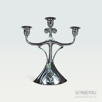 dreiarmiger Kerzenständer