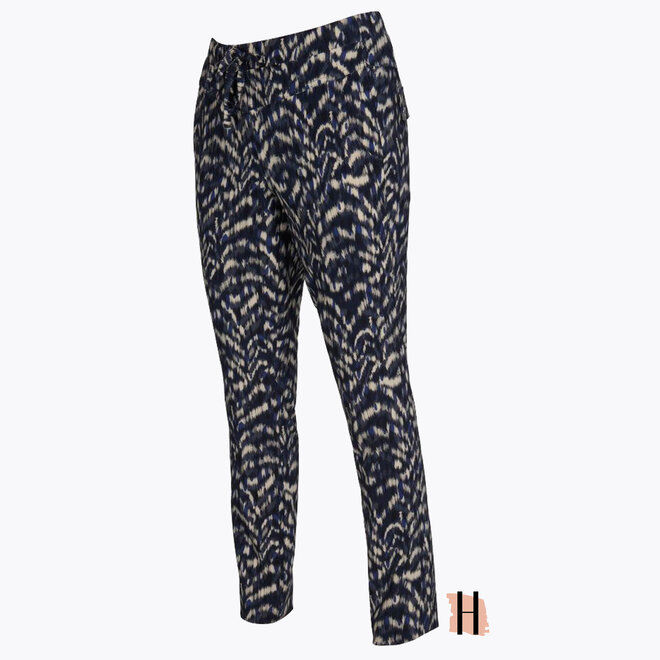 W23 119 Kick Broek TRAVEL PRINT Indigo Mix
