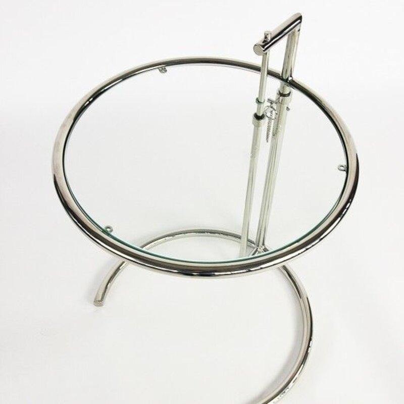 Barcelona chair Eileen Grey Beistelltisch