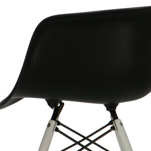 POP Chair DAW White Base Black POPfurniture POP Chair DAW White Base Black