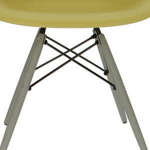 POPfurniture Chaise POP DAW Pieds Gris Vert olive