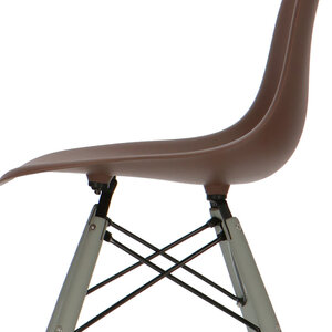 POPfurniture POP Stuhl DSW Graues Untergestell Braun