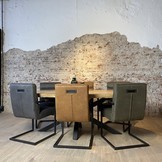 Industriële eetkamerstoel Jop | Moss
