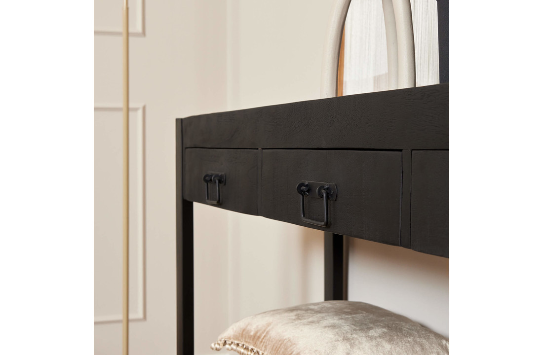 Zwarte sidetable Britt Black | 150 cm