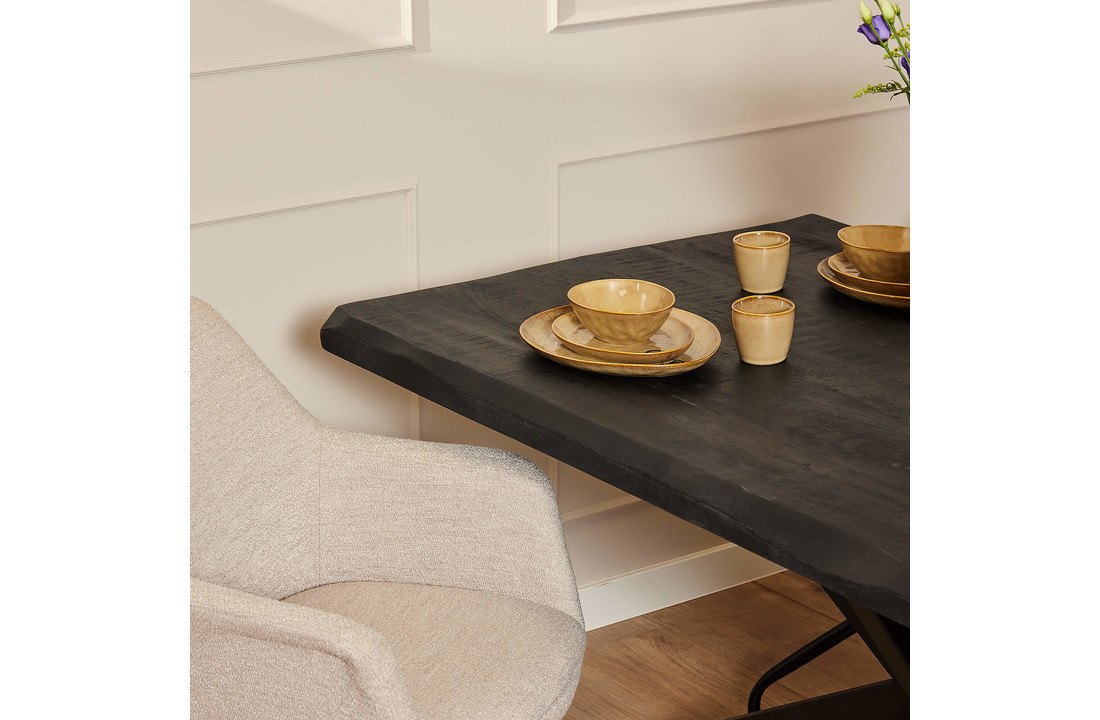 Boomstamtafel Boston Black | 160 cm