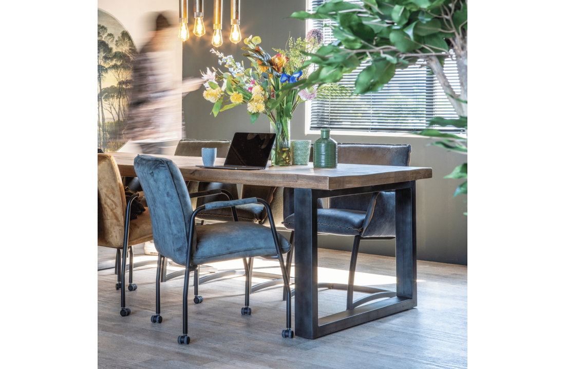 Eettafel Mango massief | Metalen poten | 160-300 cm