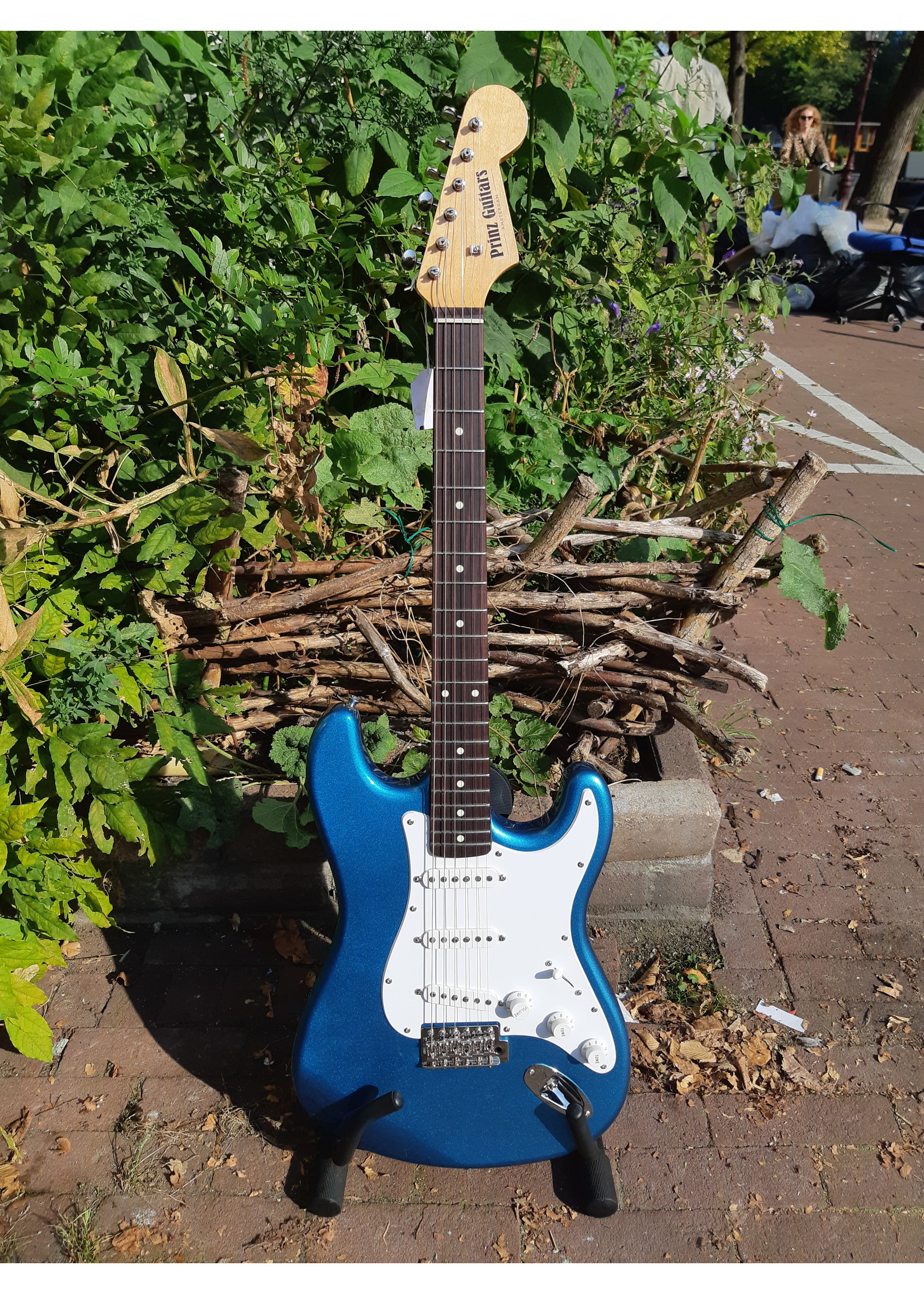 Prinz Guitars Prinz S-Style lake placid blue